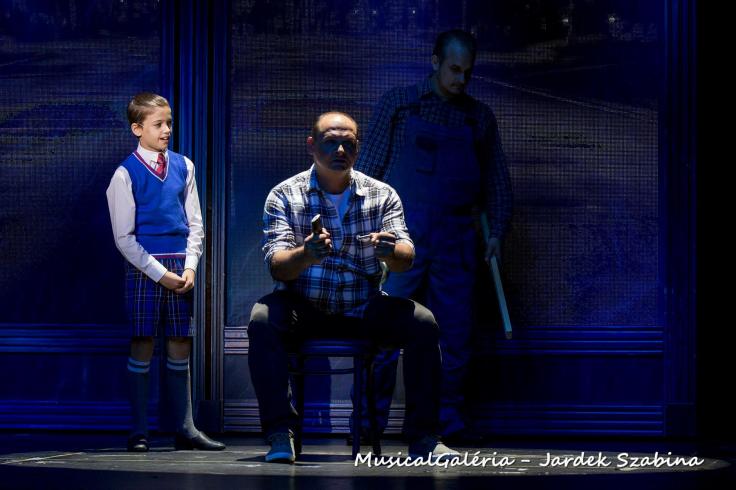 42165847_2061592177225657_2485646068394491904_o